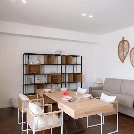 Semesterbostad Crescent Star Salerno