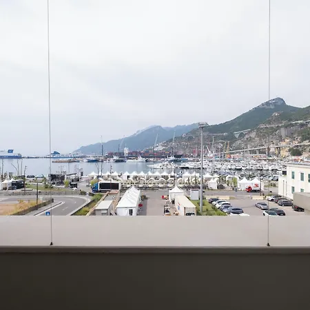 Crescent Star * Salerno
